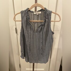 Excellent Condition LOFT Women's Black and White Chevron Sleeveless Shell Top